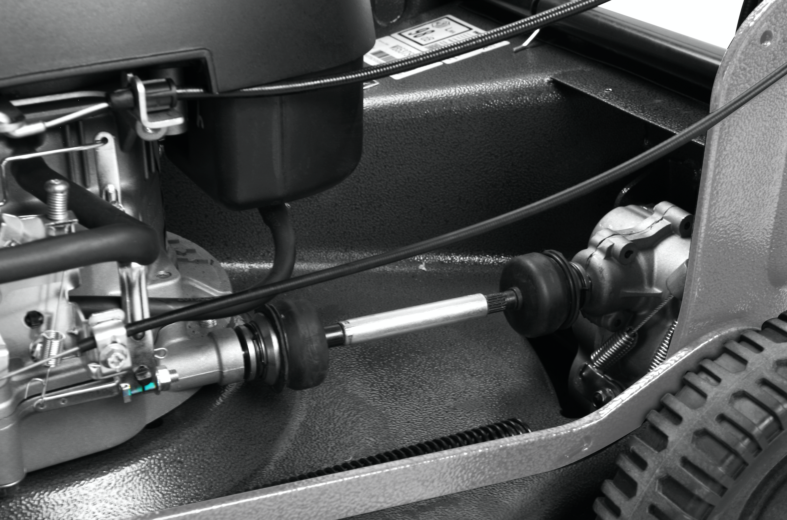 The Weibang SD-PRO is a shaft driven commercial 21” mower. With our class leading 196cc engine and shaft drive technology this mower is extremely strong and durable.
